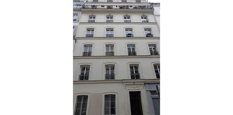 Restauration fenêtres immeuble particulier <br>
Butte Montmartre - Paris